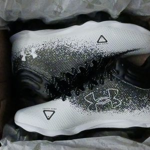 Boys cleats New in box